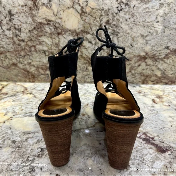 Melrose and Market • Black Suede Tie Up Wedges Size 9 - Picture 5 of 9